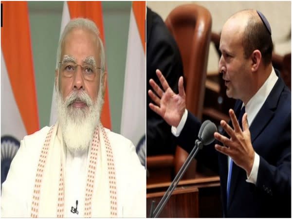 Prime Minister Narendra Modi (L) and Israeli counterpart Naftali Bennett (R)