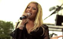 Jeder kennt "Wonderful Dream (Holidays Are Coming)", der Titel ist aus dem Weihnachts-Radioprogramm bis heute nicht wegzudenken. So schön dieses Lied, so dramatisch das Ende von Melanie Thornton. Die US-Musikerin starb am 24. November 2001, kurz nach Veröffentlichung von "Wonderful Dream", mit 34 Jahren bei einem Flugzeugabsturz in der Schweiz. (Bild: United Archives/KPA/Getty Images)