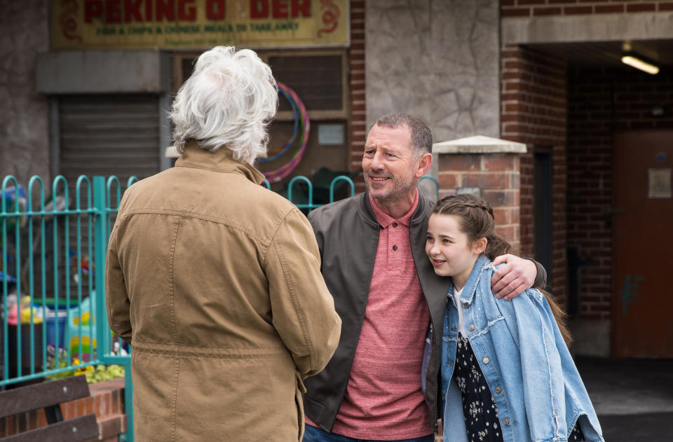 FROM ITV

STRICT EMBARGO  - No Use Before Tuesday 22nd August 2023

Coronation Street - Ep 1104748

Friday 1st September 2023

Stu Carpenter [BILL FELLOWS] and Eliza Woodrow [SAVANNAH KUNYO] meet Dom [DARREN MORFITT] in the precinct. Dom suggests ice cream but makes out heâ€™s forgotten his wallet. When Eliza assures him Stu will pay because heâ€™s loaded, Domâ€™s ears prick up. 

Picture contact - David.crook@itv.com

Photographer - Danielle Baguley

This photograph is (C) ITV and can only be reproduced for editorial purposes directly in connection with the programme or event mentioned above, or ITV plc. This photograph must not be manipulated [excluding basic cropping] in a manner which alters the visual appearance of the person photographed deemed detrimental or inappropriate by ITV plc Picture Desk. This photograph must not be syndicated to any other company, publication or website, or permanently archived, without the express written permission of ITV Picture Desk. Full Terms and conditions are available on the website www.itv.com/presscentre/itvpictures/terms
