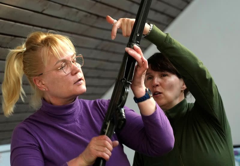 Estonian women's voluntary defence organization members attend training camp in Padise