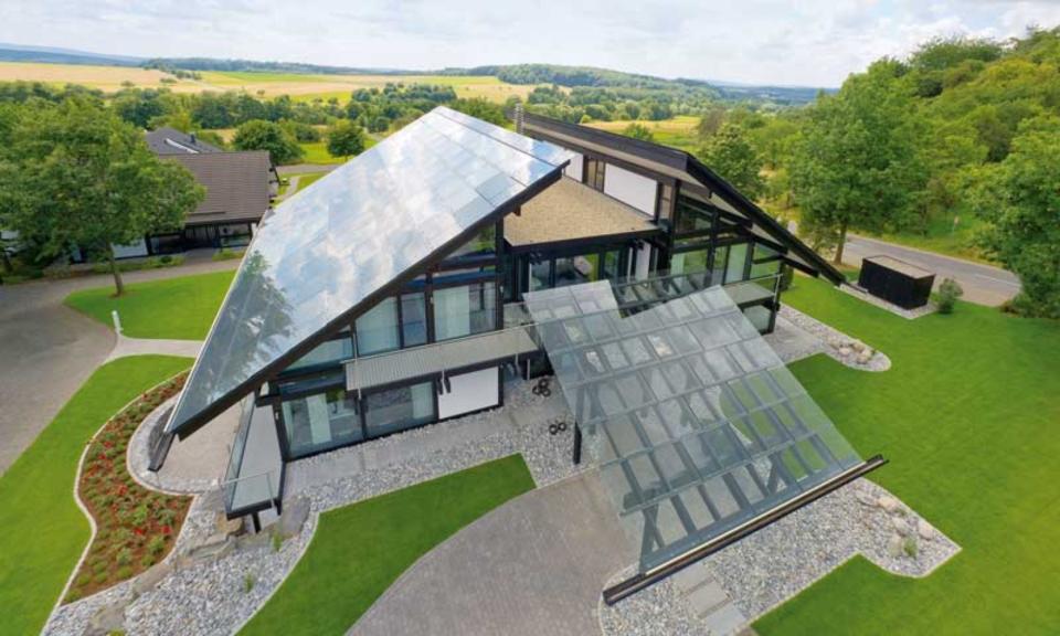 La vivienda ha sido creada por el estudio de arquitectura alemán Huf Haus, experto en casas prefabricadas de lujo. Hay unas 200 de este tipo levantadas por Reino Unido. (Foto: <a href="https://www.huf-haus.com/en-uk/home-ideas/" rel="nofollow noopener" target="_blank" data-ylk="slk:Huf Haus;elm:context_link;itc:0;sec:content-canvas" class="link ">Huf Haus</a>).