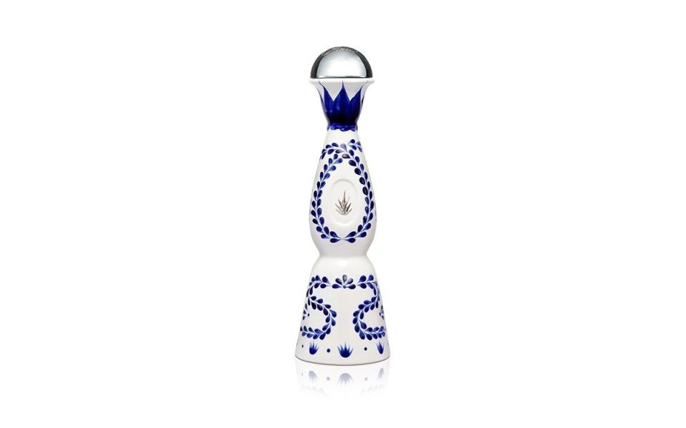 Clase Azul Reposado Tequila best gifts for men 2023