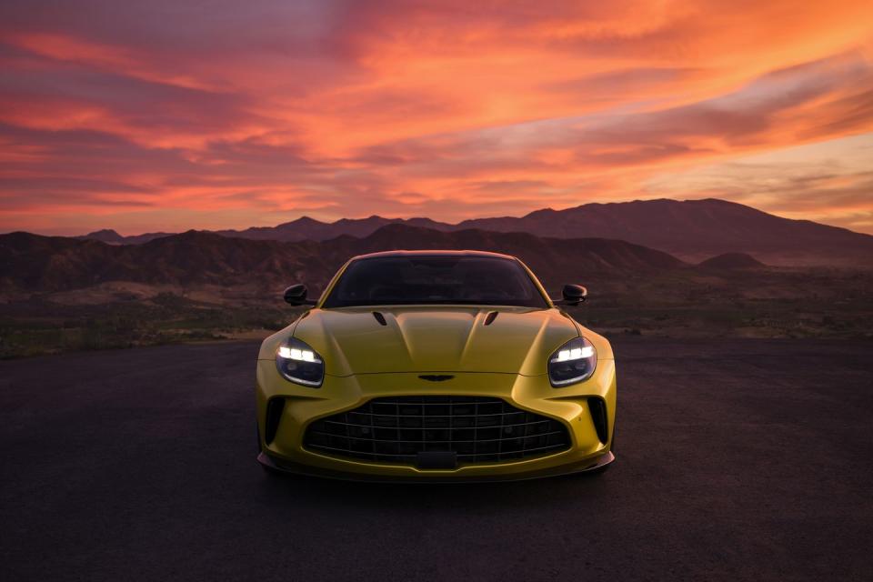 2025 aston martin vantage reveal images