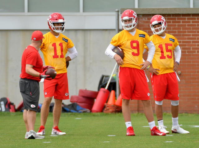 Chiefs: Quarterback battle brewing behind Patrick Mahomes