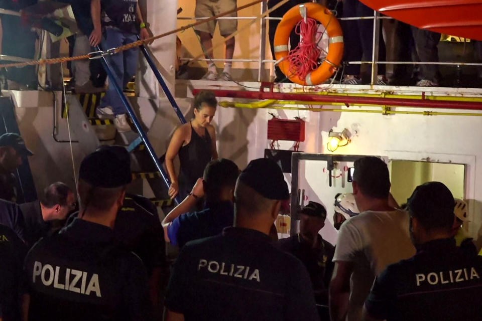 La nave Sea Watch 3 con a bordo 40 migranti arriva a Lampedusa. La comandante, la tedesca Carola Rackete, invoca lo stato di necessità e sperona la motovedetta della Guardia di finanza che impediva l'attracco. (Photo credit should read -/AFP via Getty Images)