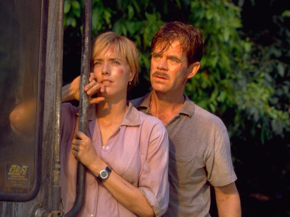 Téa Leoni and William H Macy in ‘Jurassic Park III' (Universal)