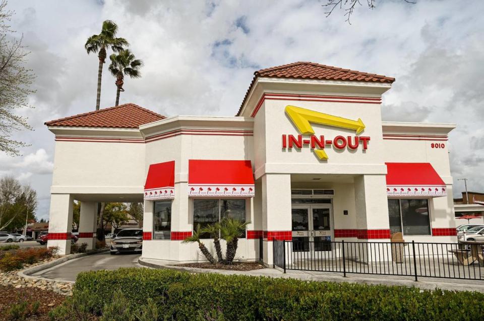 In-N-Out Burger, the popular West Coast chain, is expanding into Tennessee.