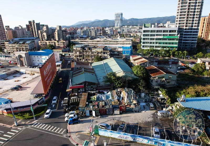 南港貨櫃屋就位於台北市南港區的黃金地段。