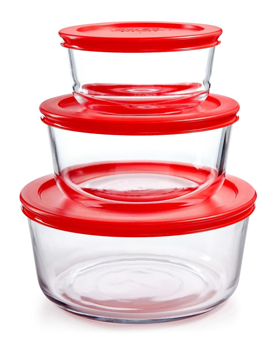 Pyrex 6-pc Round Storage Set (Photo: Macy’s)