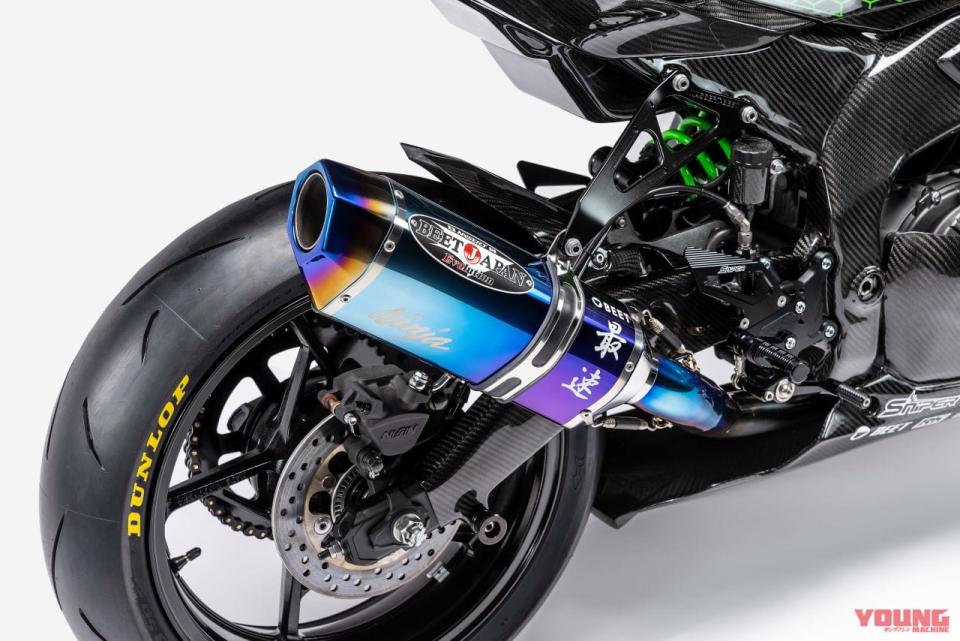 21Ninja_ZX-25R_Racer_Sales_photos_RGB-17