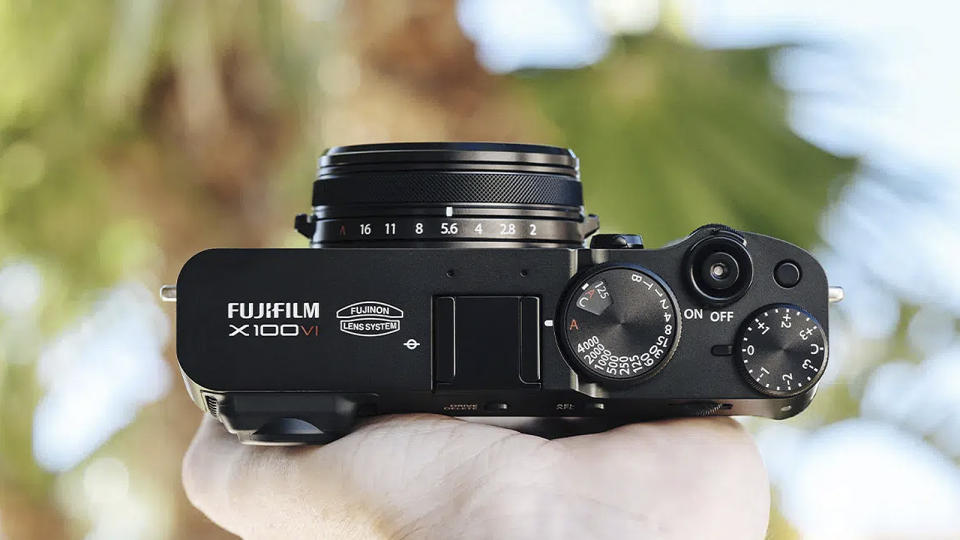 El diseño retro de la Fujifilm X100VI no deja indiferente - Imagen: Fujifilm