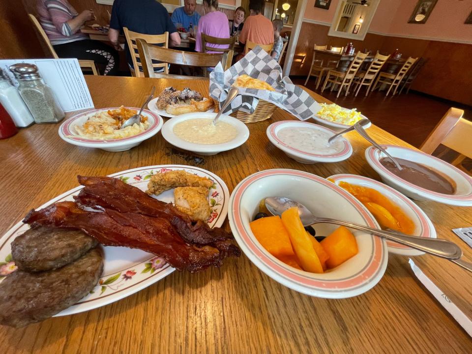 Mama's Farmhouse in Pigeon Forge is a family style, all-you-can-eat restaurant that serves breakfast, lunch and dinner.