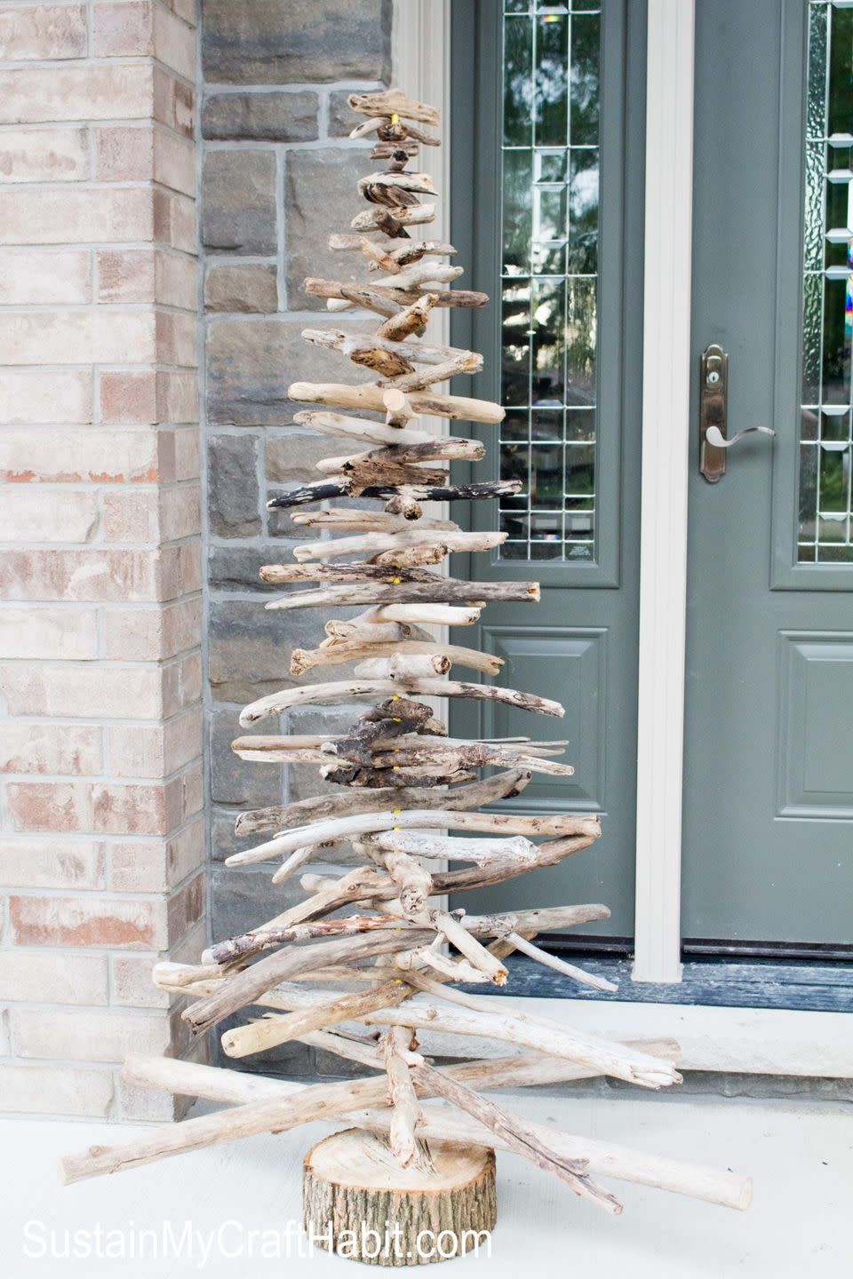 DIY Driftwood Tree