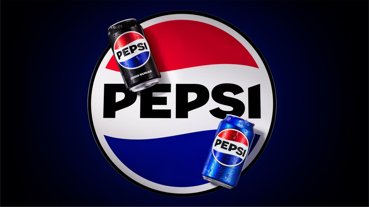 A pair of new can designs in Pepsi's new design system. (PEPSI)