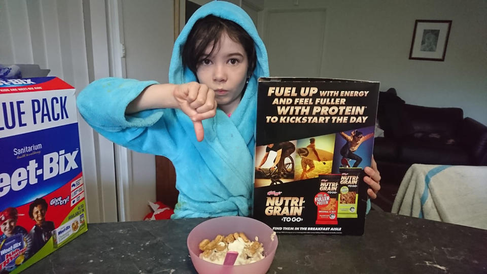 Canberra girl Daliah Lee, 8, fights Kellogg's over its sexist Nutri-Grain box that only pictures boys.