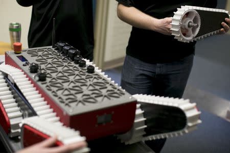 Undergraduate seniors in Prof. Michael Gennert's lab describe their amphibious robot "Walrus" at Worcester Polytechnic Institute in Worcester, Massachusetts, March 20, 2015. REUTERS/Dominick Reuter