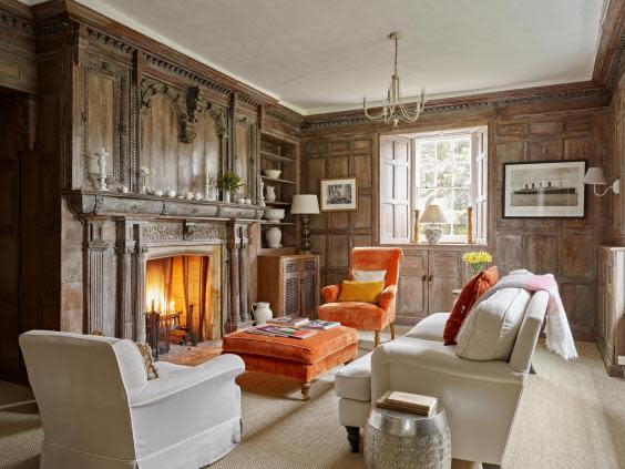 A roaring fire at Shalfleet Manor (Shalfleet Manor)