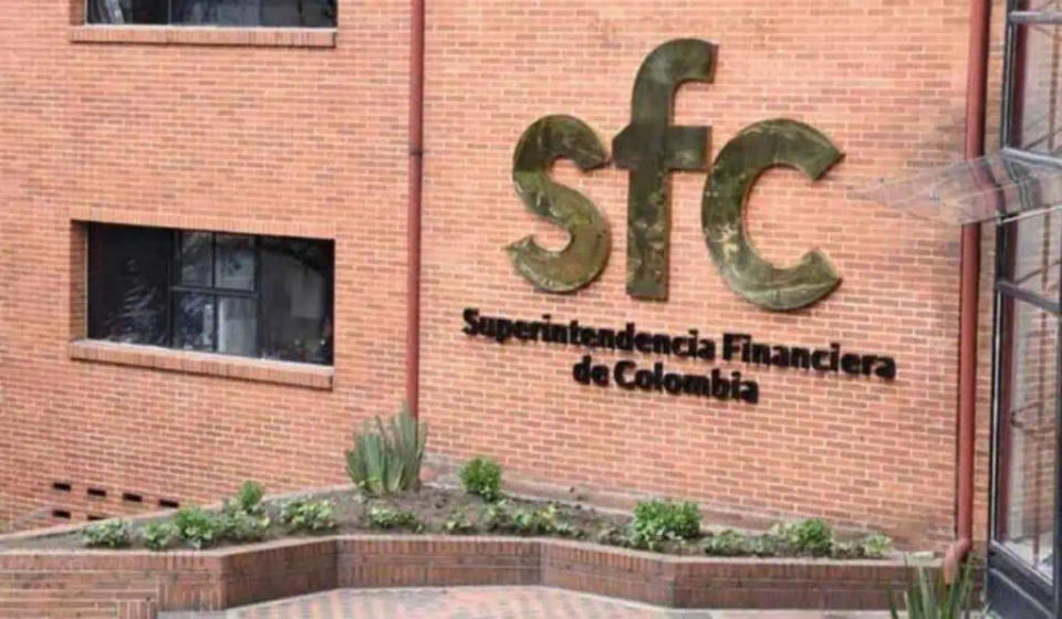 Expertos del sector señalaron que hace 15 años no se veían cambios de este nivel en la SuperFinanciera de Colombia.