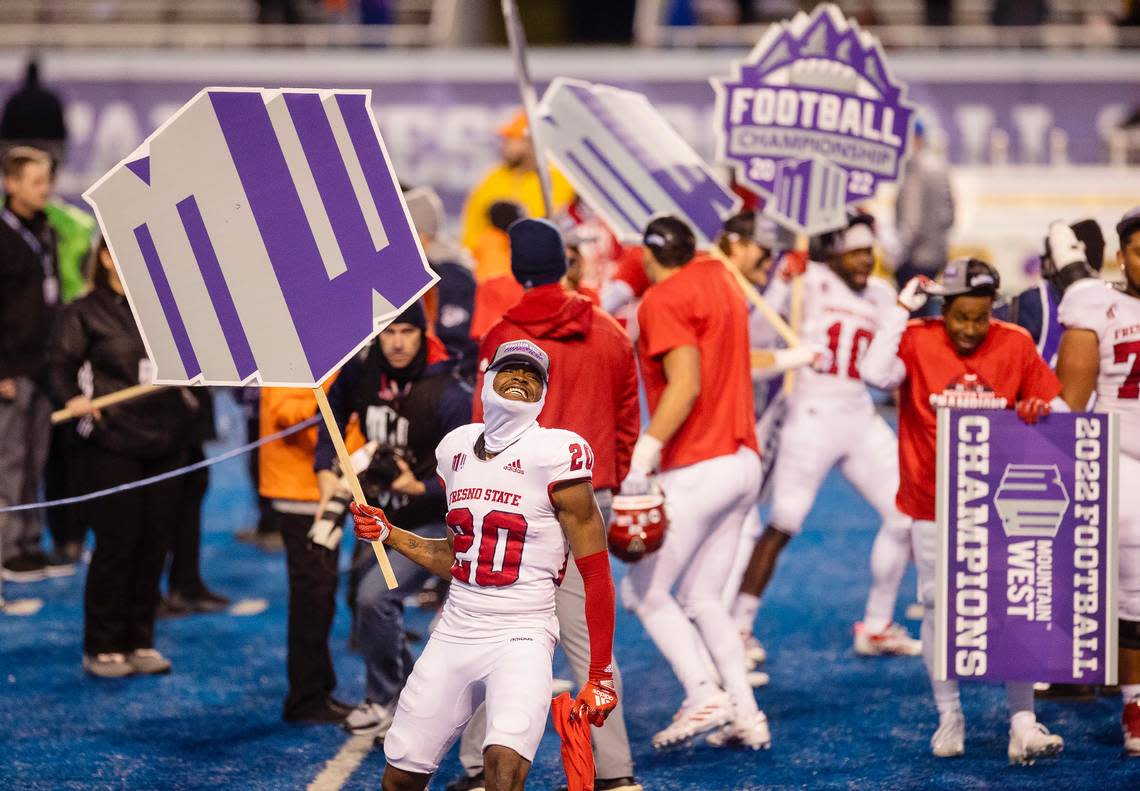 Fresno State defensive back Cam Lockridge (20) celebrated his team’s 28-16 win over Boise State for the Mountain West Championship game title on Saturday, Dec. 3, 2022 at Albertsons Stadium.