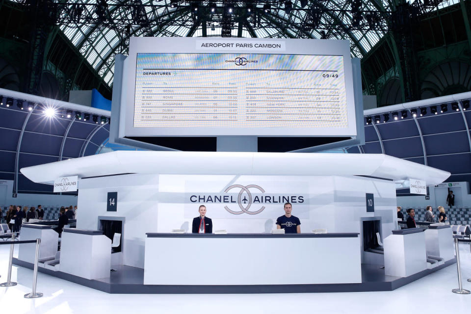 Aeroport Paris Cambon is open for business! Please arrive 20 minutes late to take your seat