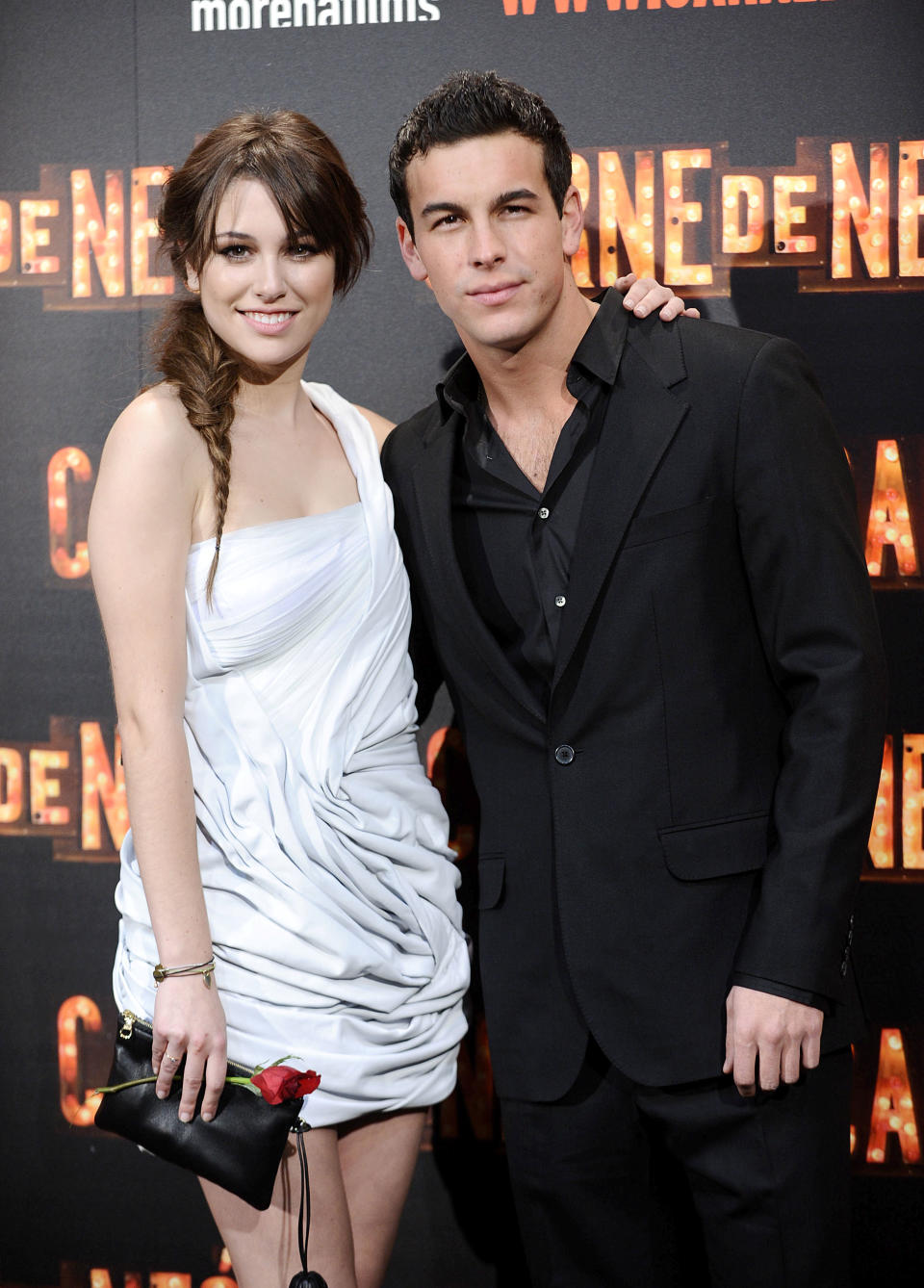 <p>Mario Casas y Blanca Suárez, de 31 y 29 años, se conocen desde 2010, cuando participaron juntos en la película ‘Carne de Neón’, a cuyo estreno pertenece esta imagen. (Foto: Gtres). </p>