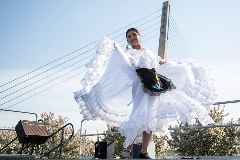 Mexican dancing will take place at the Michigan Taco Fiesta. Miss Mexico 2023 Alexandra Velasco-Cruz, 19, performs a Cancion de Marichi dance on stage during the Cinco de Mayo Fiesta in Southwest Detroit on May 5, 2023.