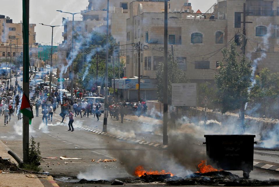 Palestinians clash with Israeli forces