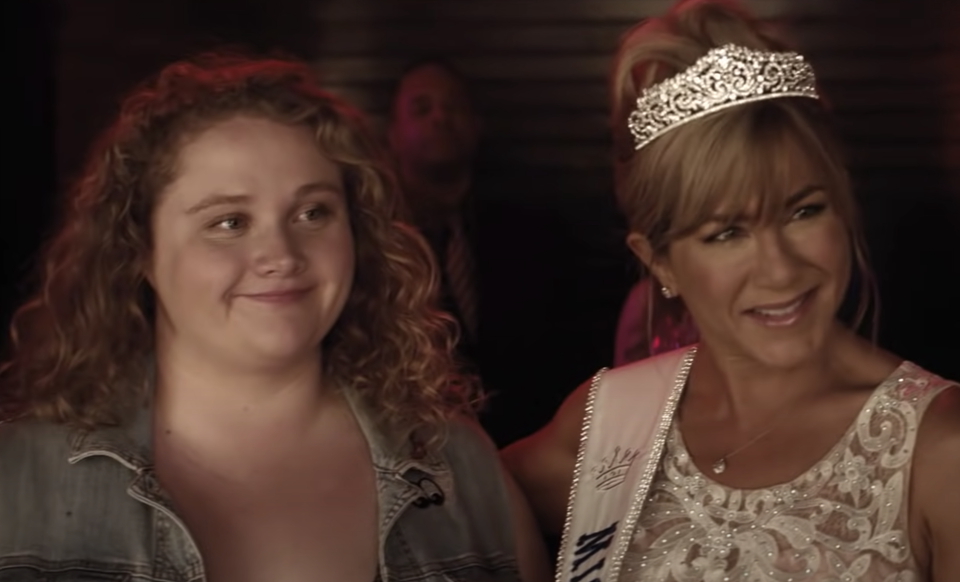 Daniella and Jennifer Aniston in the trailer for "Dumplin'"