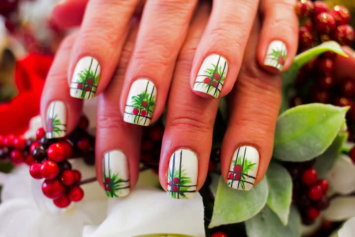 holiday inspired art for fingernails