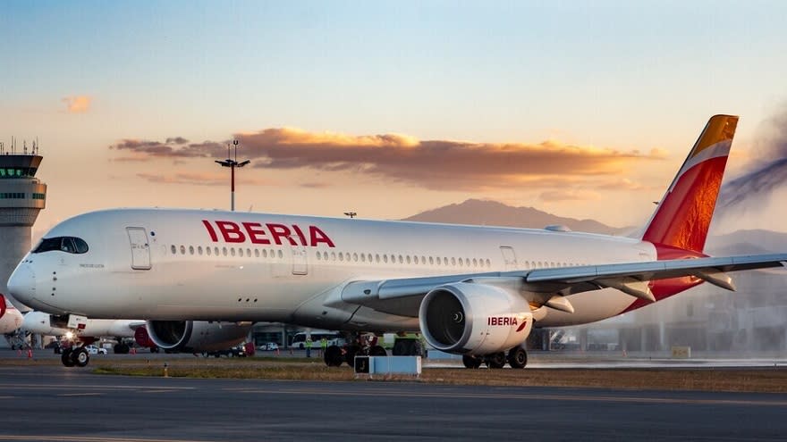 La aerolínea española Iberia concluyó la compra del 100% de Air Europa