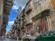 <p>Las calles decadente y roñosas de la ciudad te sumergen en la verdadera esencia de Palermo. Foto: Julia Alegre</p> 