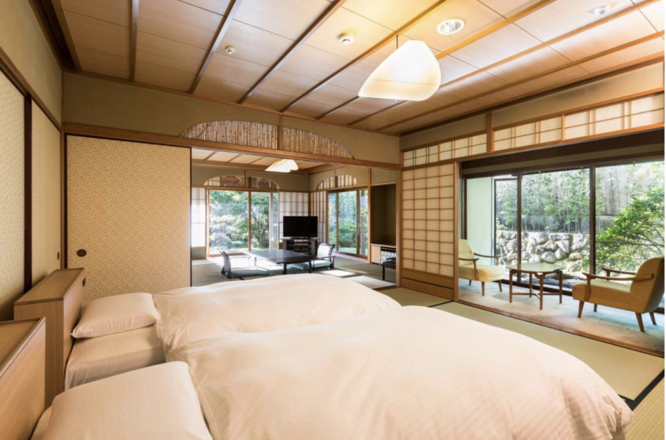 The deluxe room with private onsen at Sanyo-so. (PHOTO: Booking.com)