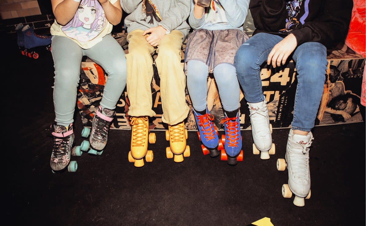 The roller rink is the ultimate location for a children’s party (@shotbymelissa)