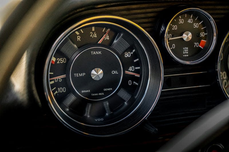 Close up of the gauges in a 1971 Mercedes-Benz 300SEL 6.3