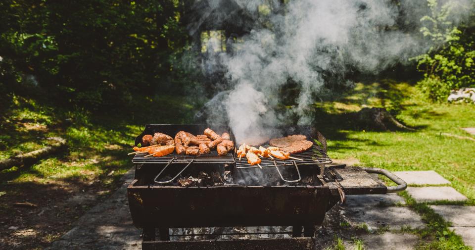 10 Hacks Every Grill-Meister Should Master