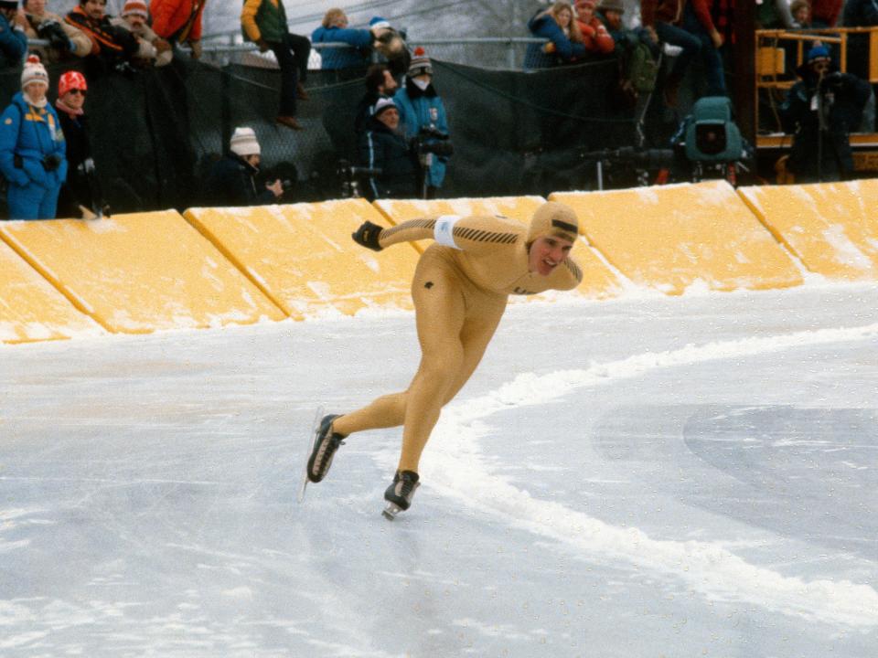 Eric Heiden skating in yellow