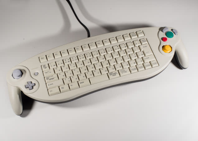How does one even game on this? (Image Credit: Kotaku)