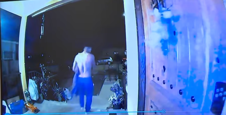 Another view of the suspect leaving the scene of a home invasion in Los Angeles (Screen grab)