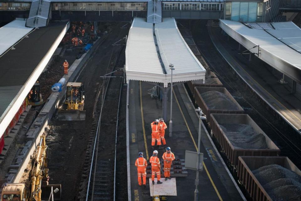 Paddington station will be shut for several days while engineers carry out upgrade work for Crossrail. (PA Archive/PA Images)