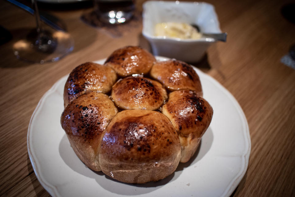 House Rolls & Shitake Cultured Butter (PHOTO: Zat Astha/Yahoo Lifestyle SEA)