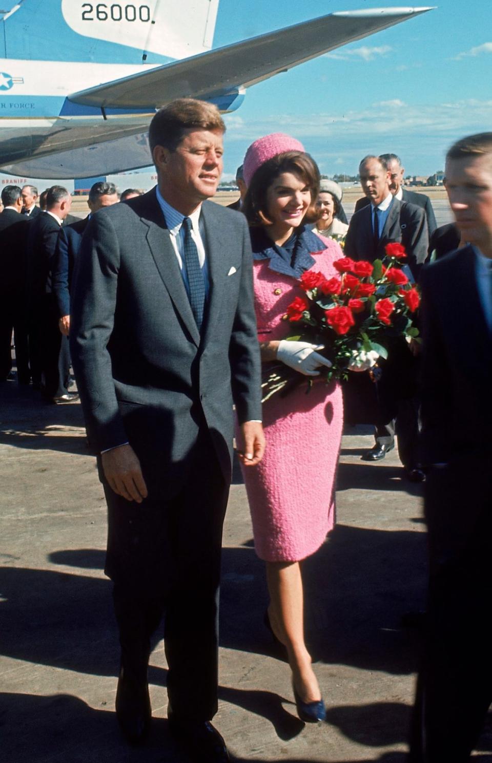 jackie kennedy pink suit 1963 assassination