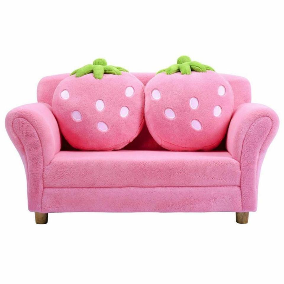 26) Children’s Armchair With Strawberry Pillows