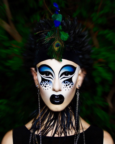 This makeup artist creates mesmerizing self portraits