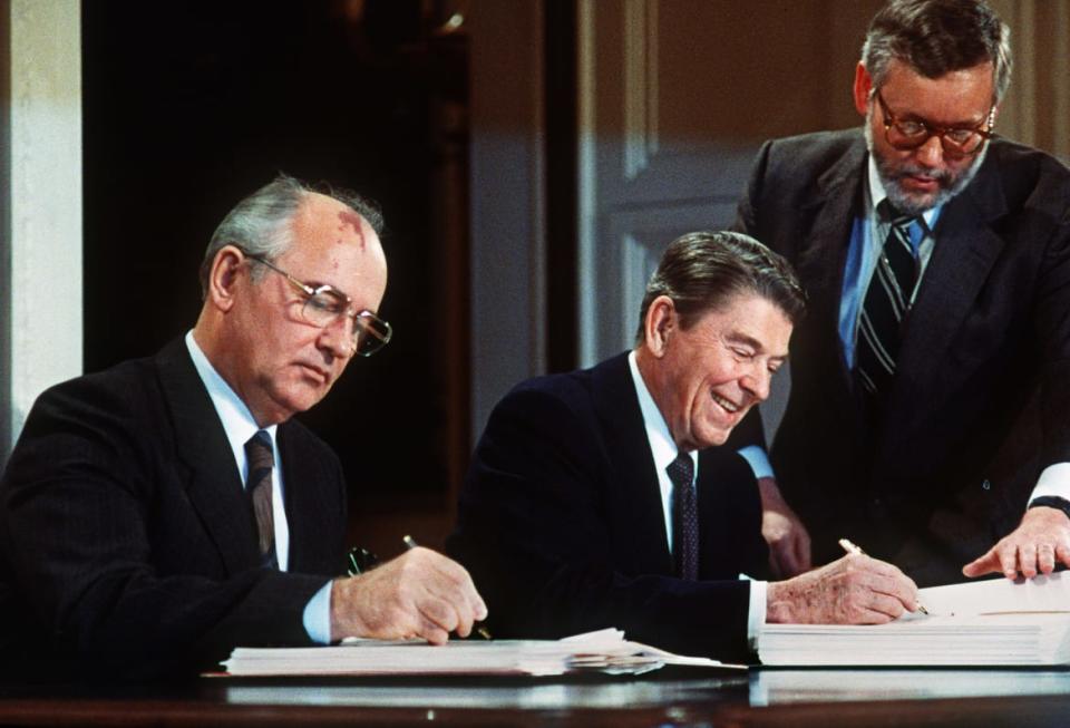 <div class="inline-image__title">156375184</div> <div class="inline-image__caption"><p>Soviet leader Mikhail Gorbatchev and U.S. President Ronald Reagan at the Washington summit, signing a treaty eliminating U.S. and Soviet intermediate-range and shorter-range nuke missiles on Dec. 8, 1987. </p></div> <div class="inline-image__credit">AFP via Getty Images</div>