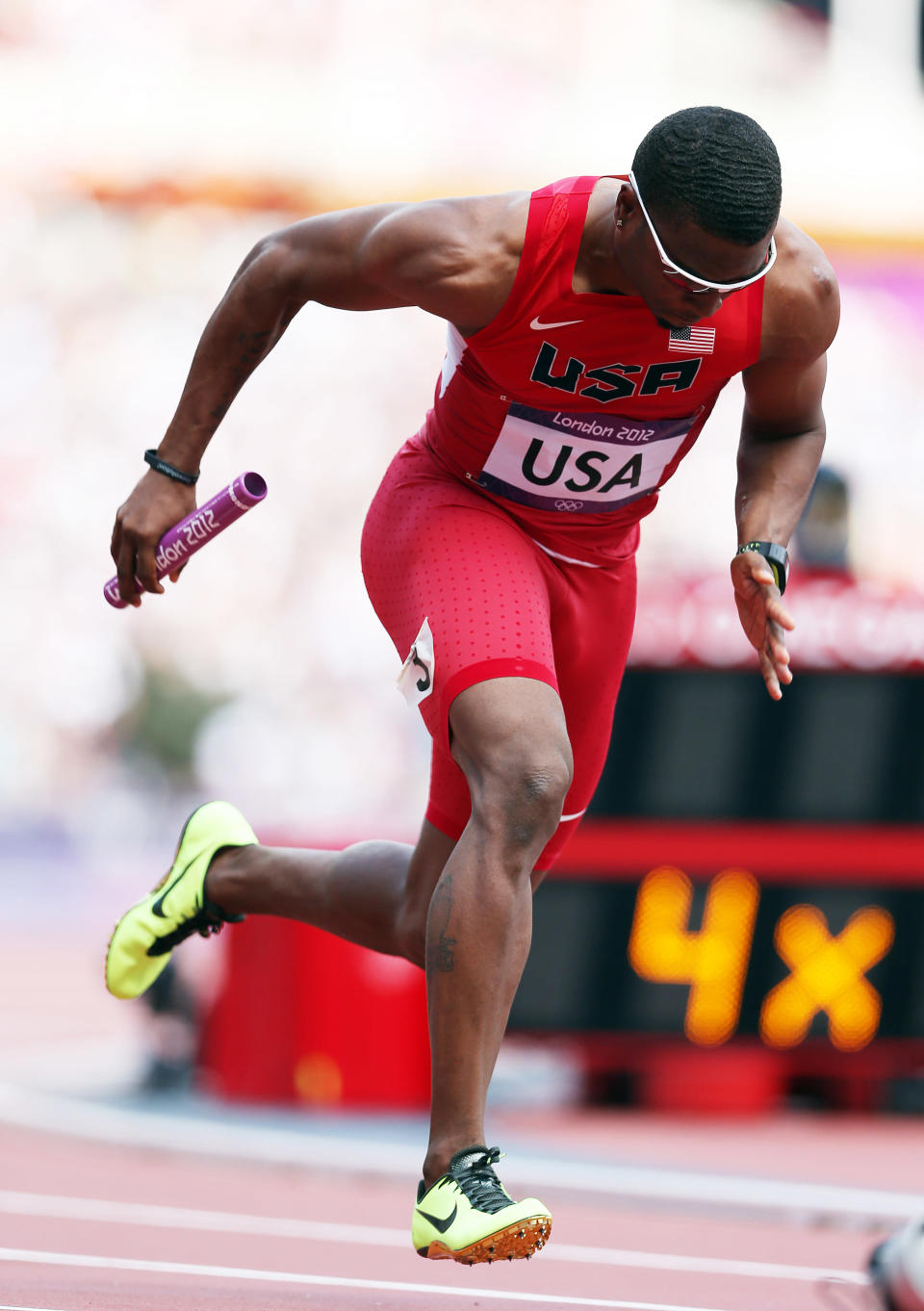 Manteo Mitchell of USA in action during the heats of the men's 4x400m relays , during the 2012 London Olympics at The Olympic Stadium on August 09, 2012 in London, England. (Photo by Ian MacNicol/Getty Images)