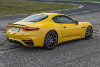 <p>The GranTurismo Trofeo gets an electronic limited-slip differential, while the Modena makes do with a mechanical one.</p>