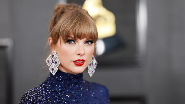 Taylor Swift's Net Worth Includes Her Massive Sales From 'Midnights' & A  Huge Real Estate Portfolio—What She Makes