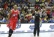 Alaska's Calvin Abueva celebrates after hitting a triple that tied the game with 10 seconds left last Feb. 9 at the Smart Araneta Coliseum. (NPPA Images)