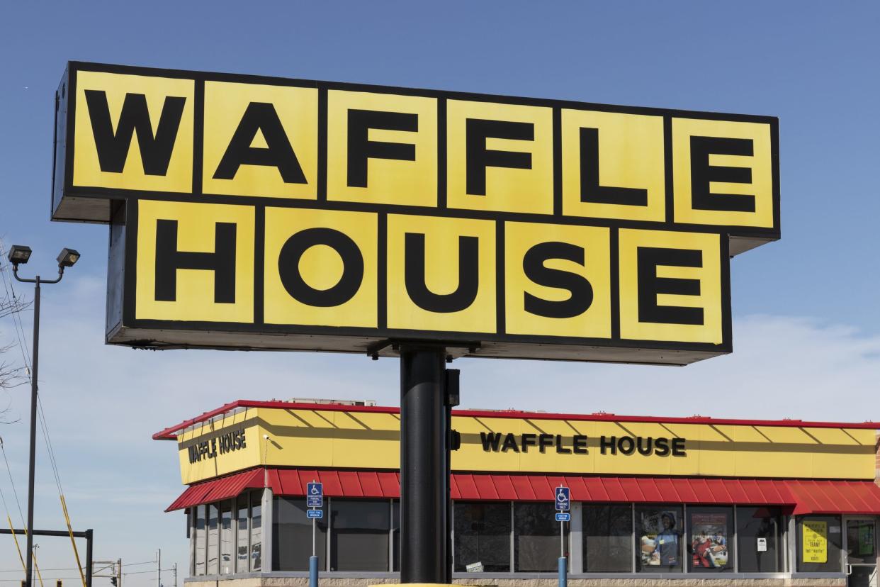 Dayton - Circa November 2021: Waffle House Iconic Southern Restaurant Chain. Waffle House was founded in 1955.