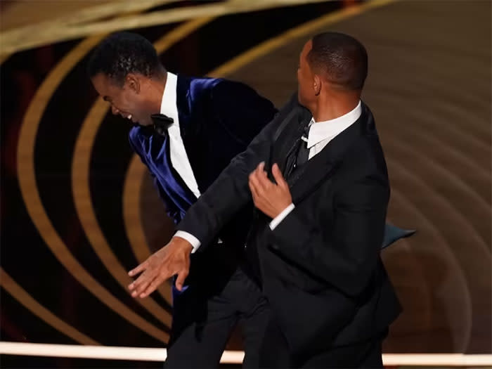 Will Smith abofetea a Chris Rock